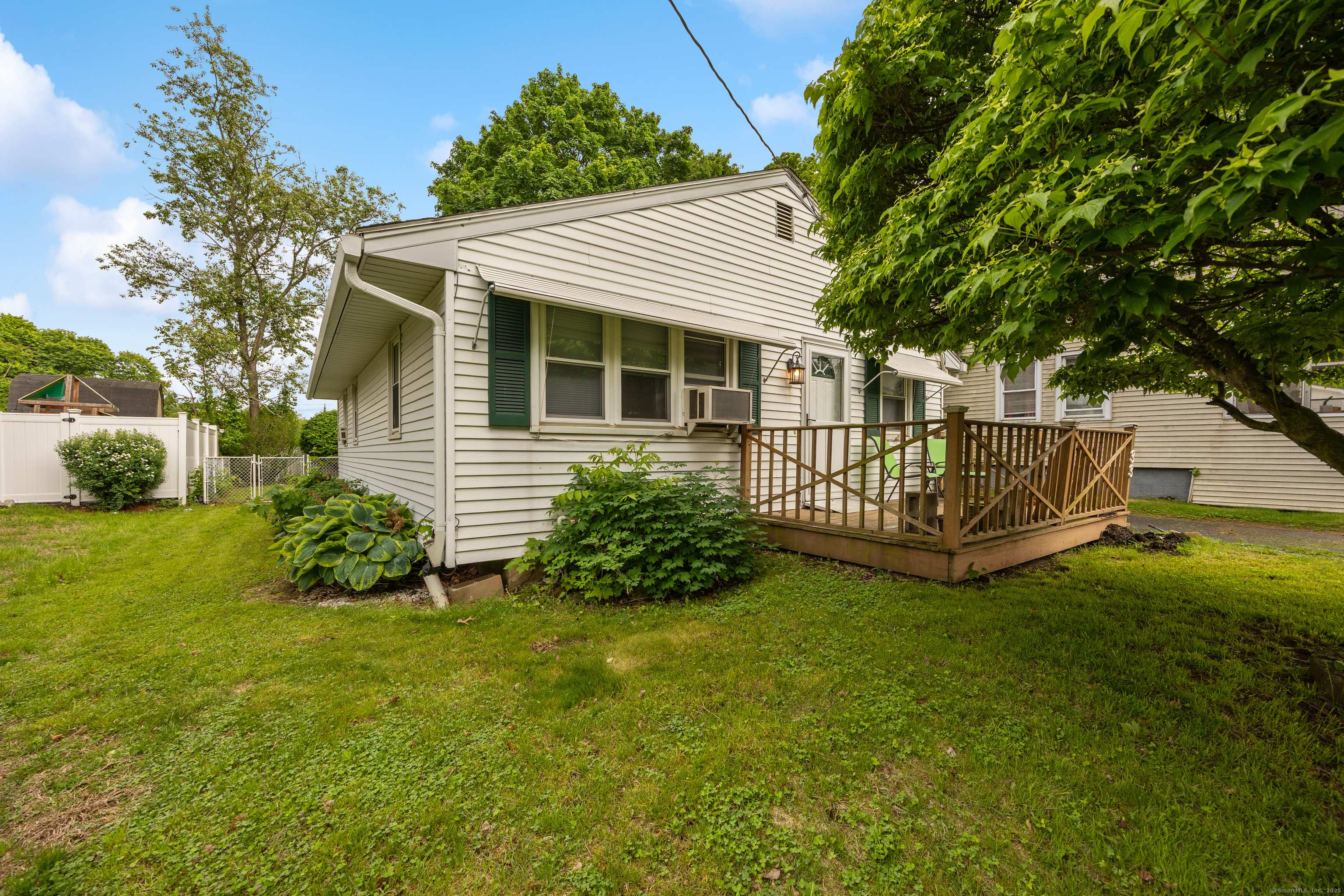 Property for Sale at S View Street, Meriden, Connecticut - Bedrooms: 2 
Bathrooms: 1 
Rooms: 4  - $229,900