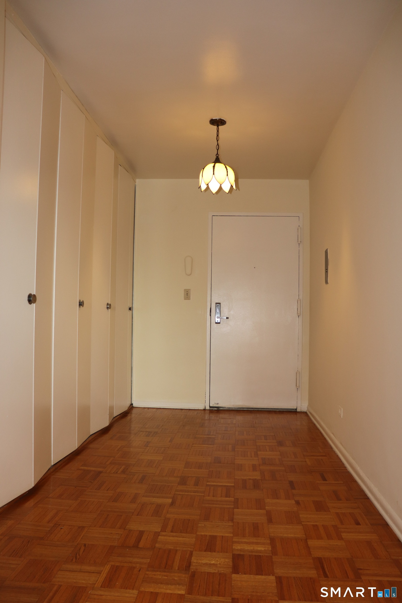 31 Woodland Street 7N
