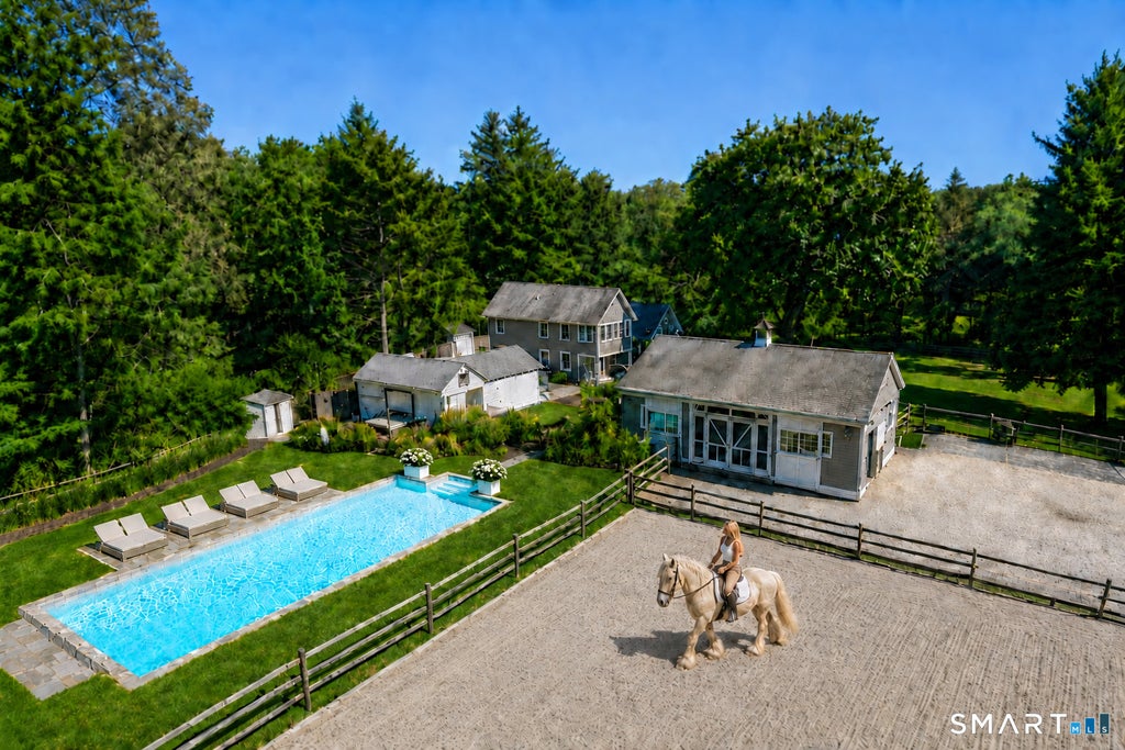 Photo of 160 Cedar Road, Fairfield, CT 06890 (MLS # 24205064)