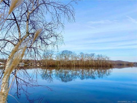 10 Glover Avenue Old Lyme CT 06371
