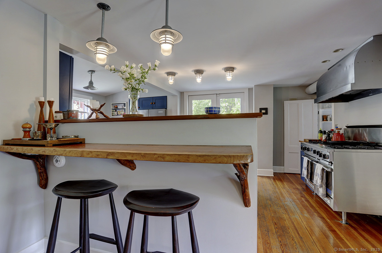 17 Maple Avenue, Norfolk, Connecticut image 8