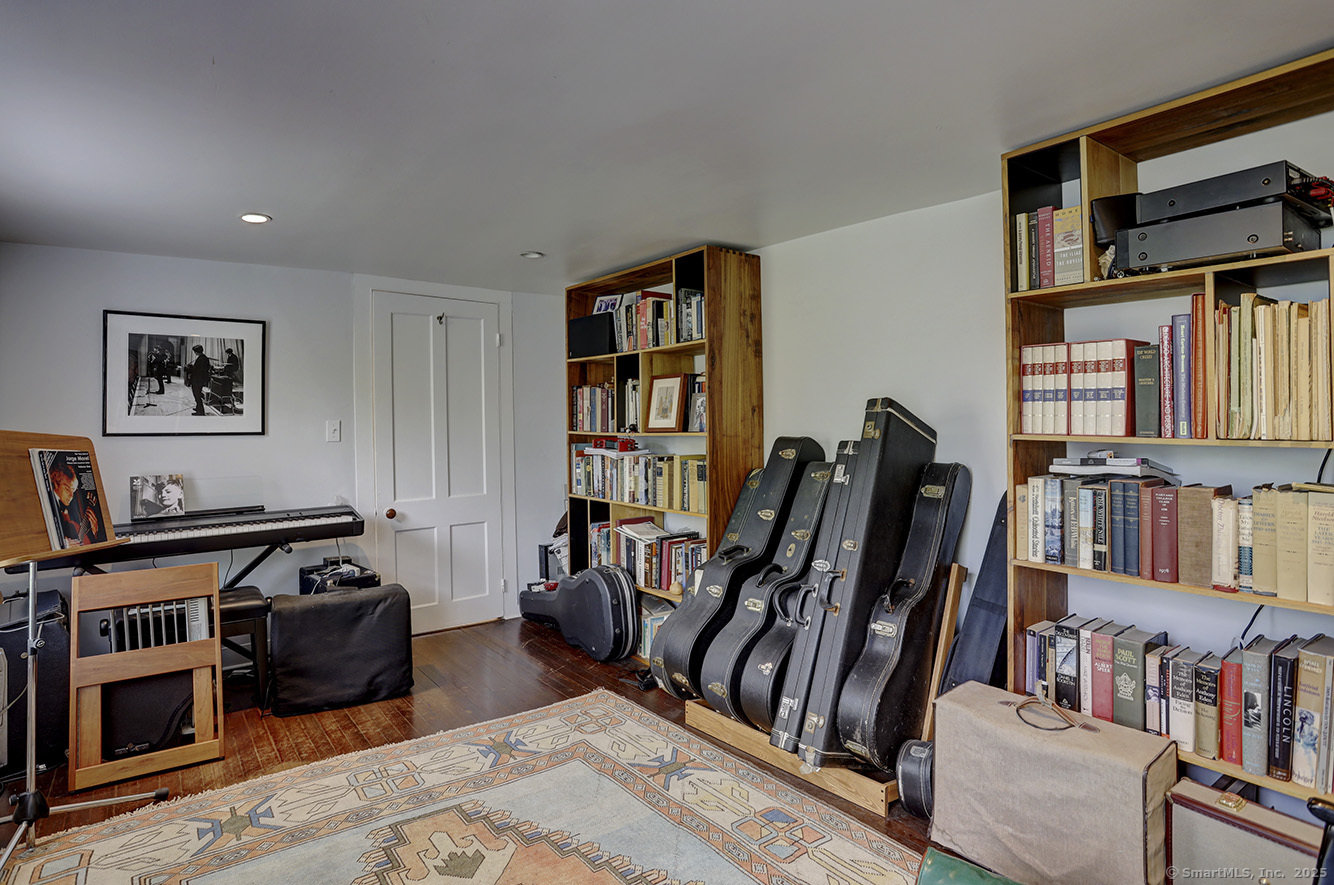 17 Maple Avenue, Norfolk, Connecticut image 21