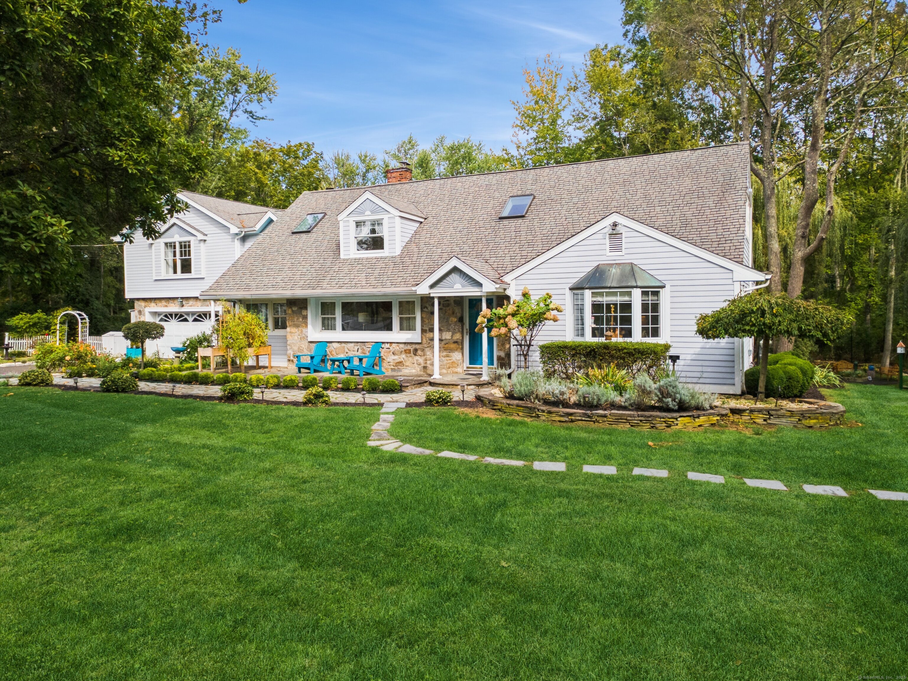 4 Burr Farms Road