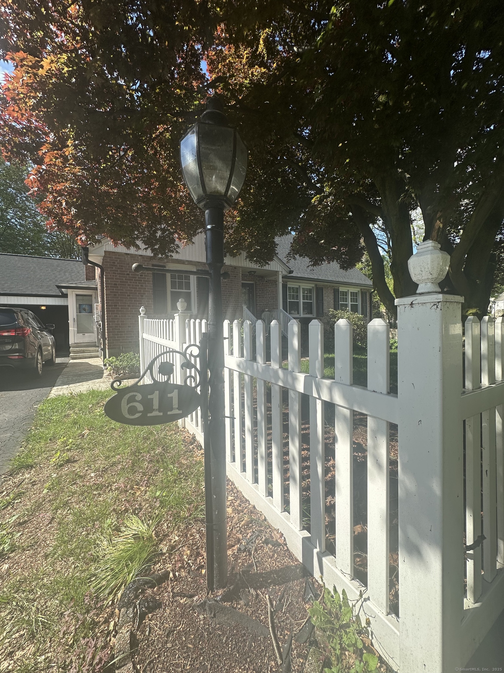 Rental Property at Woodside Avenue, Bridgeport, Connecticut - Bedrooms: 3 
Bathrooms: 2 
Rooms: 8  - $3,850 MO.