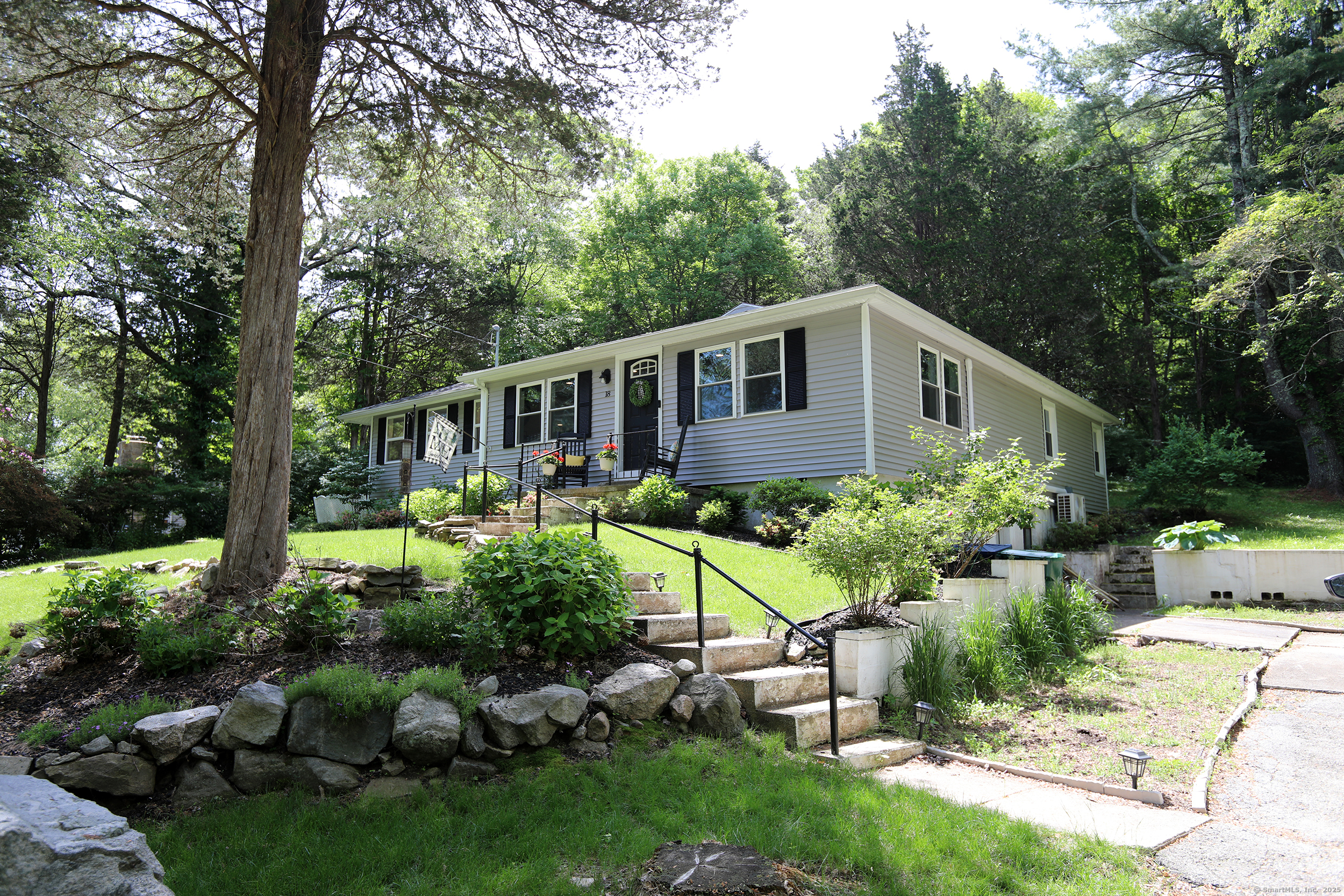 Property for Sale at Totoket Road, Waterford, Connecticut - Bedrooms: 3 
Bathrooms: 2 
Rooms: 7  - $375,000