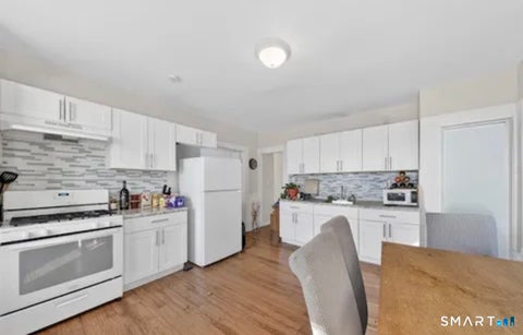 Photo of 1389 Pembroke Street #1, Bridgeport, CT 06608 (MLS # 24212490)