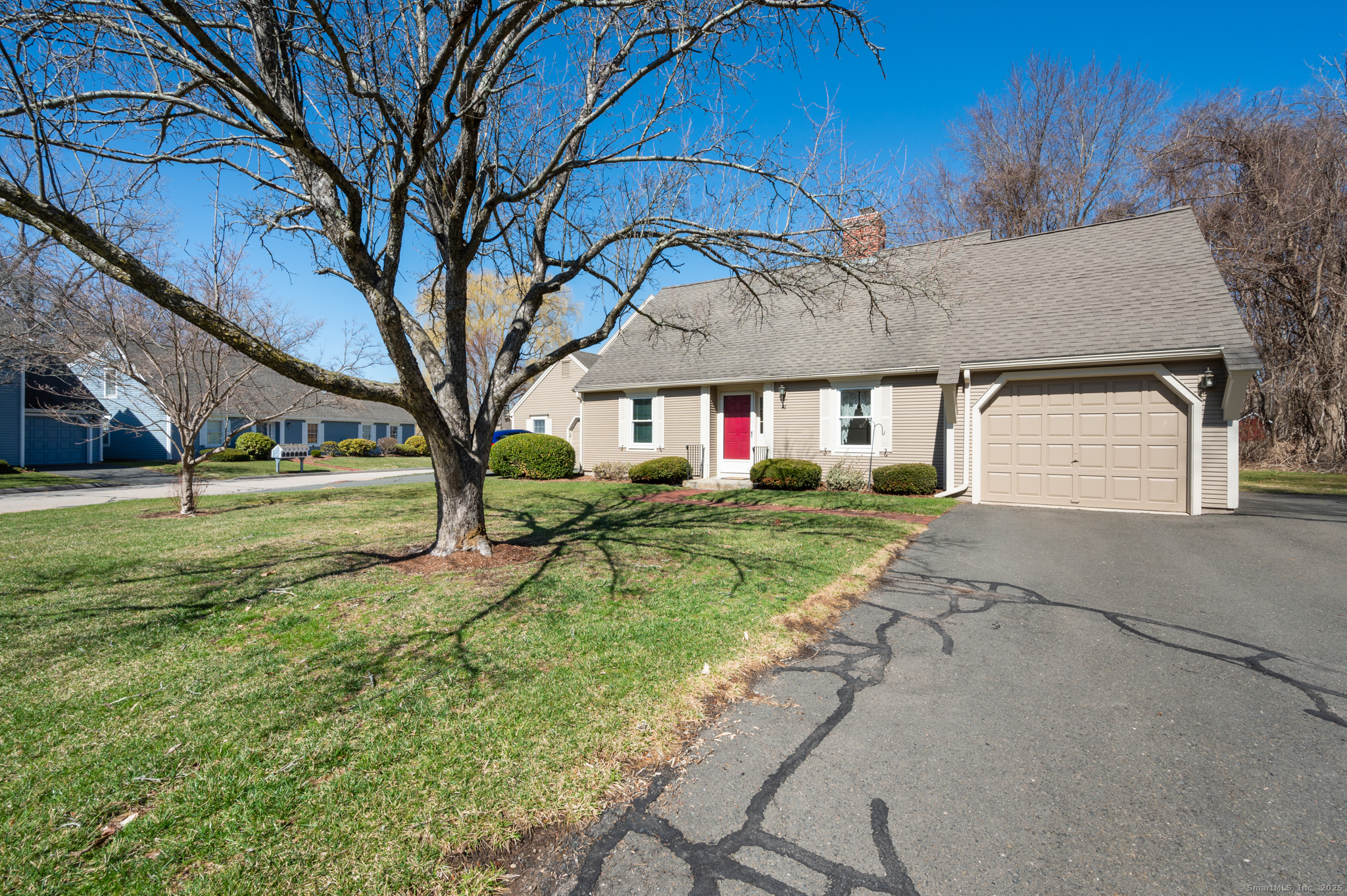76 Willow Green Lane #76, Glastonbury, Connecticut image 2