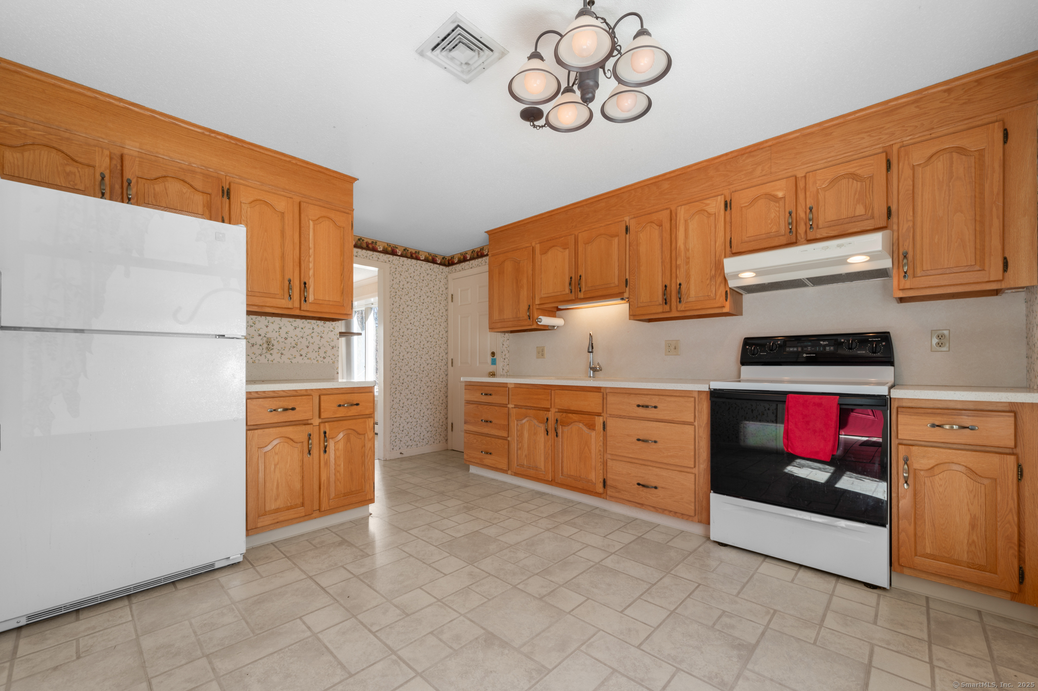 76 Willow Green Lane #76, Glastonbury, Connecticut image 3