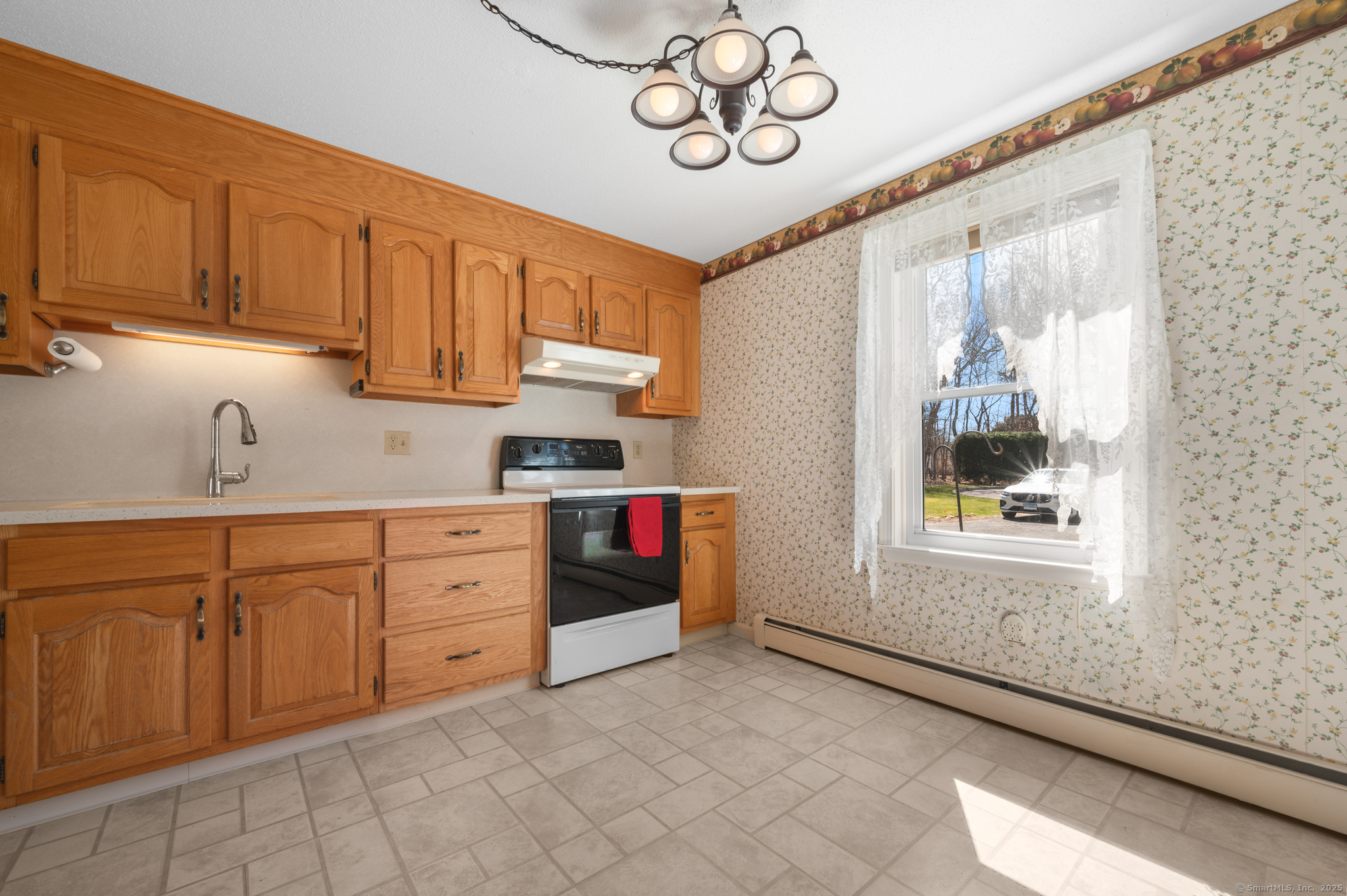 76 Willow Green Lane #76, Glastonbury, Connecticut image 4