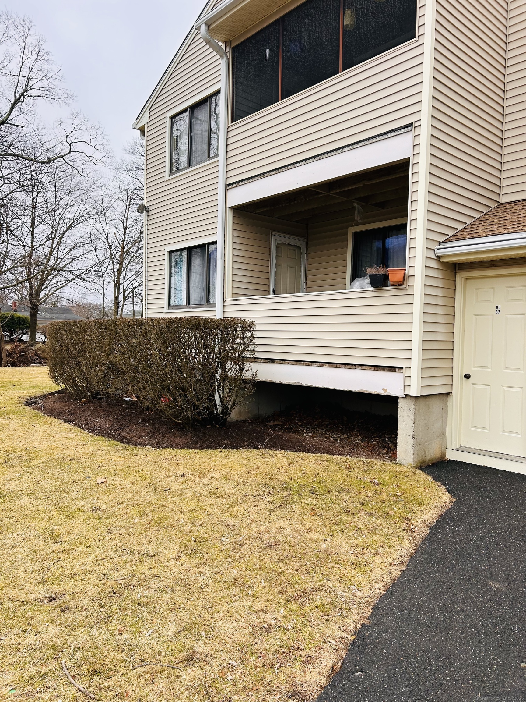 65 Lance Circle #65, Bridgeport, Connecticut image 4