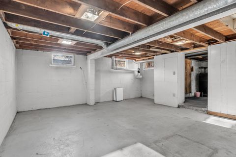 Tiny photo for 3 Jamaica Road, Clinton, CT 06413 (MLS # 24141272)