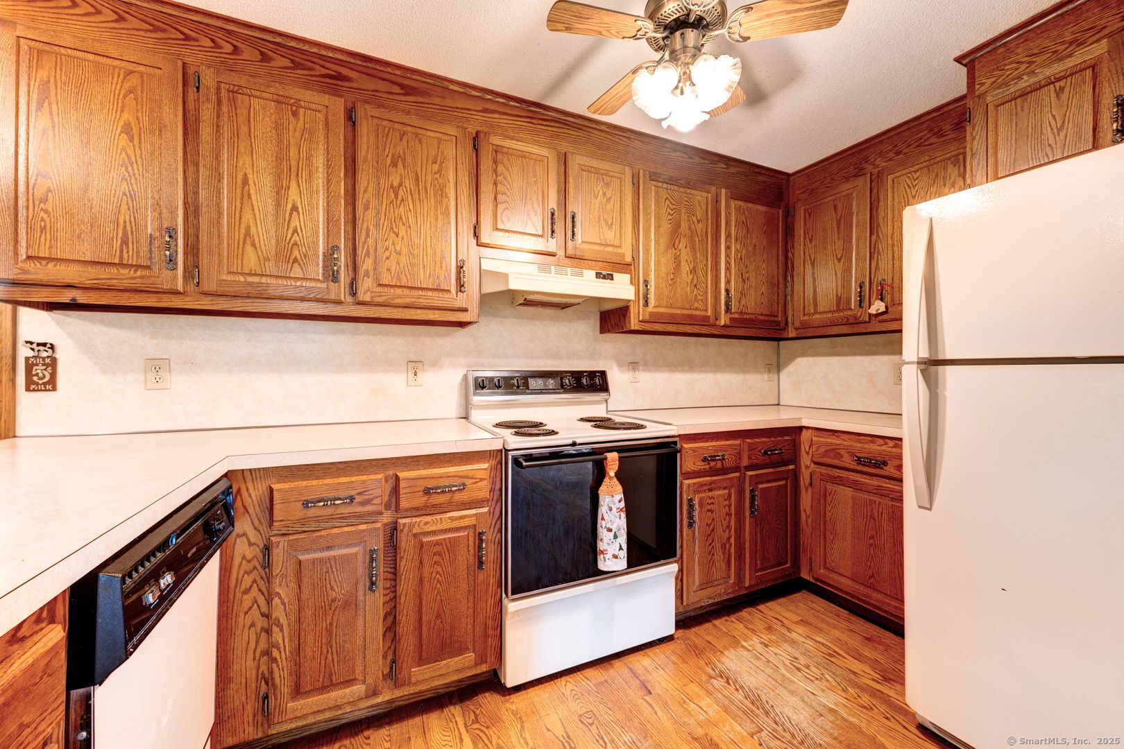 52 Heritage Drive, Southington, Connecticut image 24