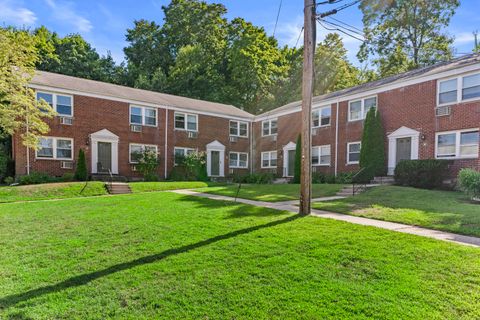 Tiny photo for 12 Hamilton Court #D, Stamford, CT 06902 (MLS # 24164312)