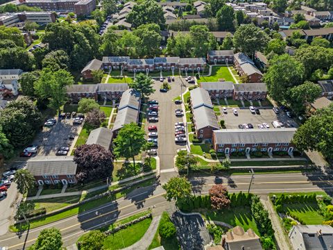 Tiny photo for 12 Hamilton Court #D, Stamford, CT 06902 (MLS # 24164312)