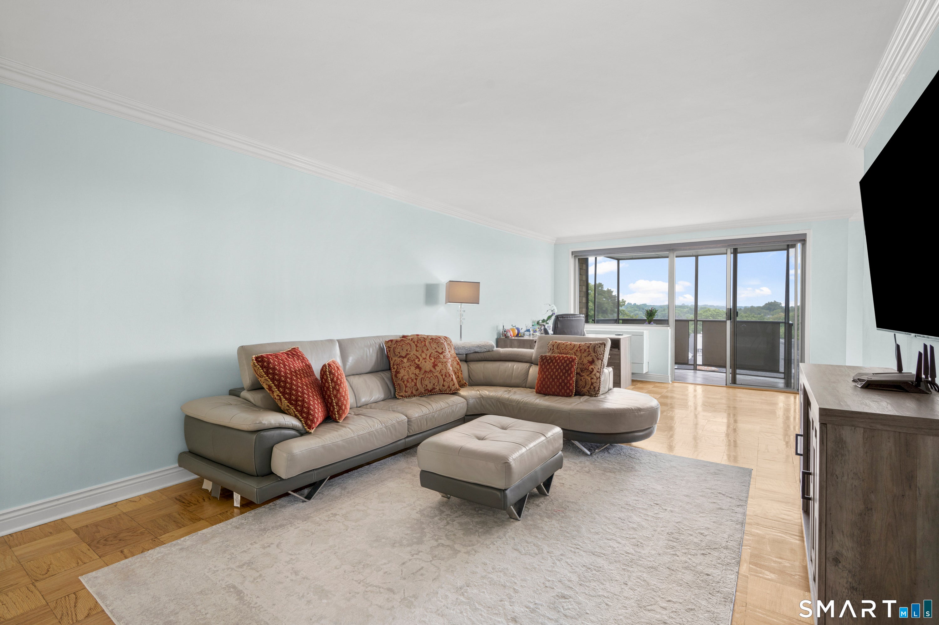 50 Glenbrook Road 8H