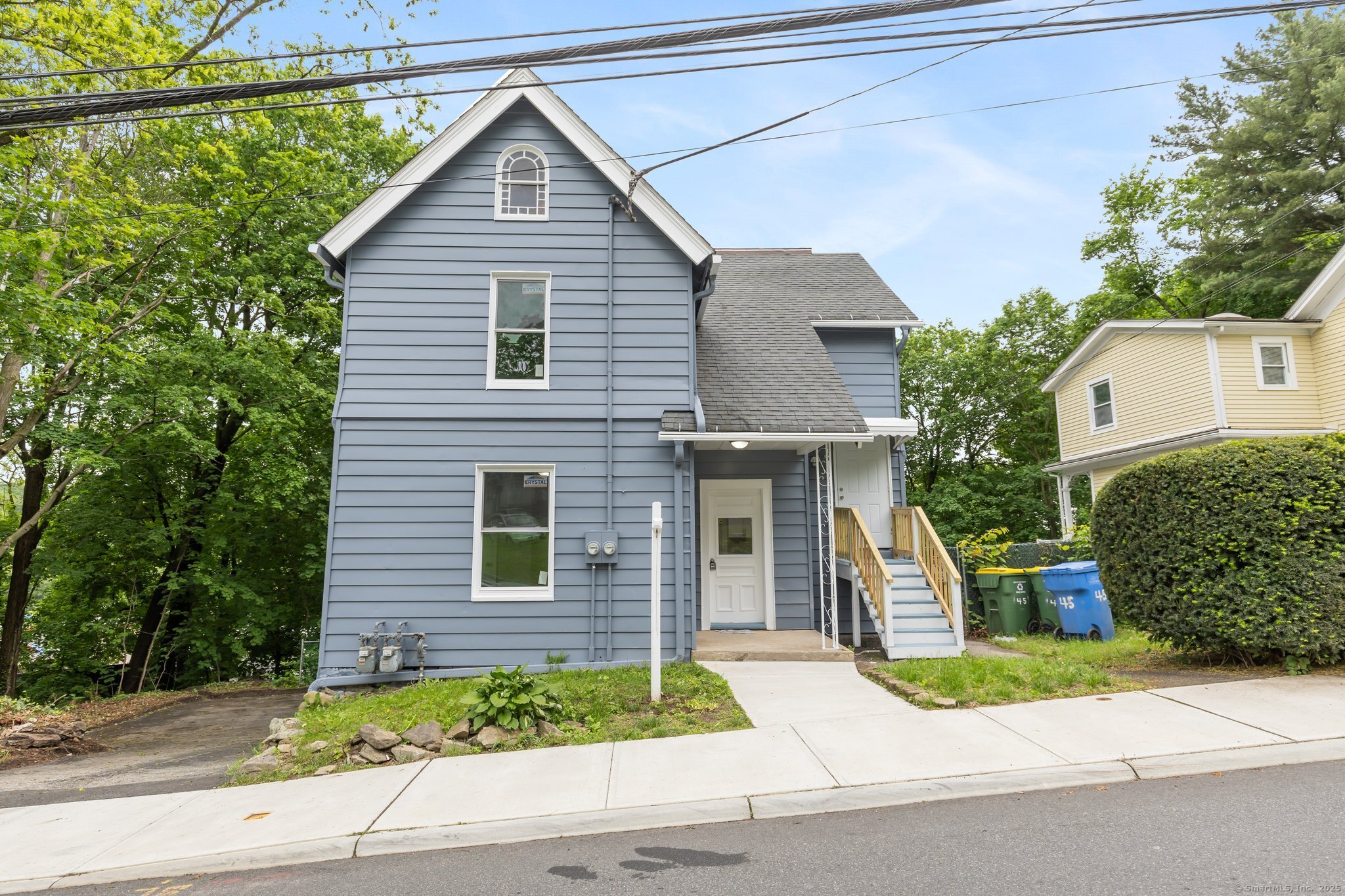 Property for Sale at Aurora Street, Waterbury, Connecticut - Bedrooms: 4 
Bathrooms: 2 
Rooms: 8  - $399,000
