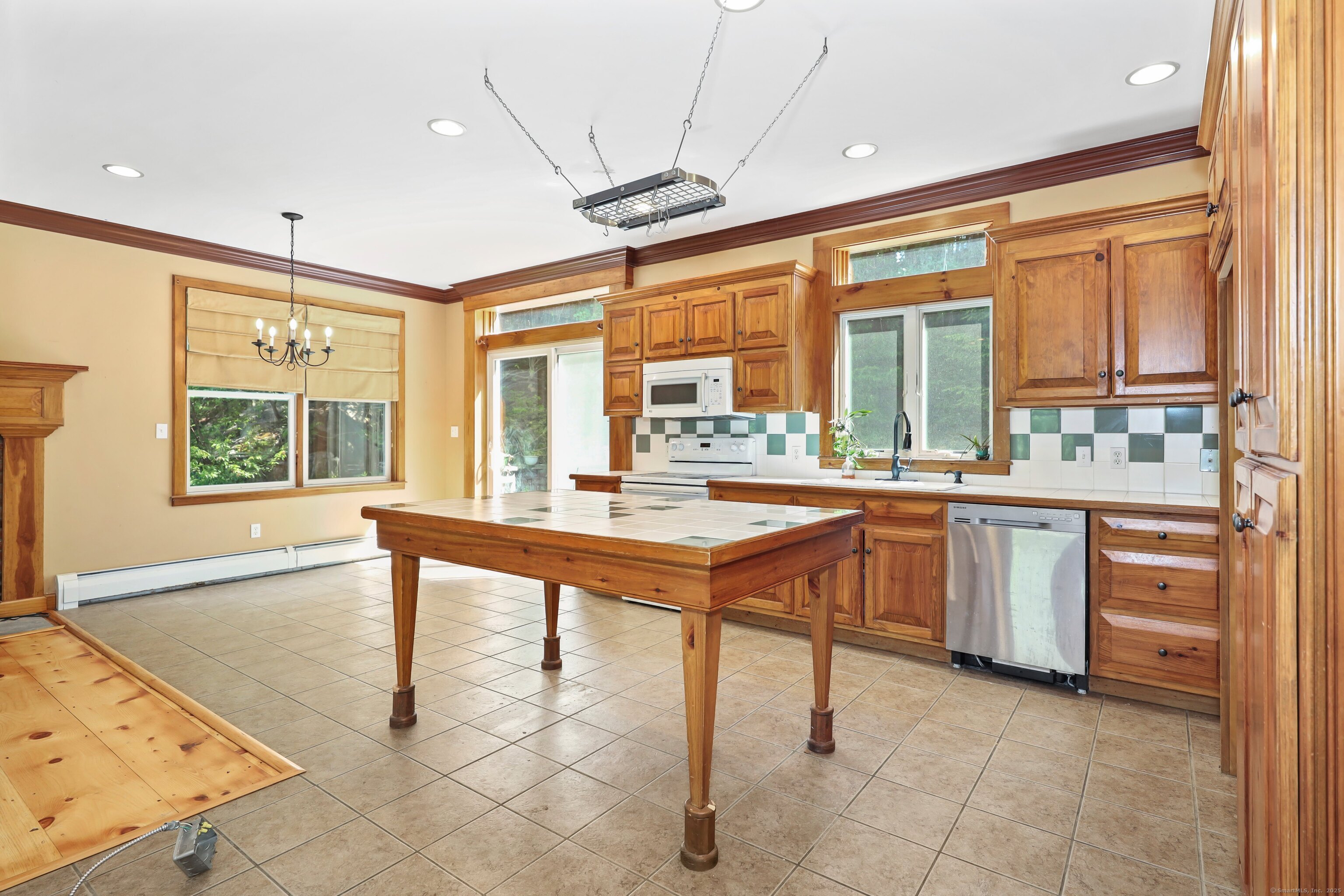 208 Cardinal Circle