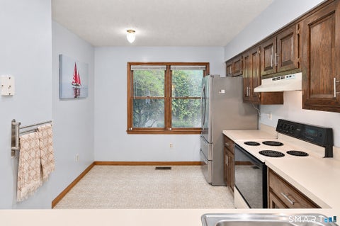 Tiny photo for 55 Mill Plain Road #9-2, Danbury, CT 06811 (MLS # 24211143)
