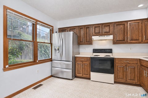 Tiny photo for 55 Mill Plain Road #9-2, Danbury, CT 06811 (MLS # 24211143)
