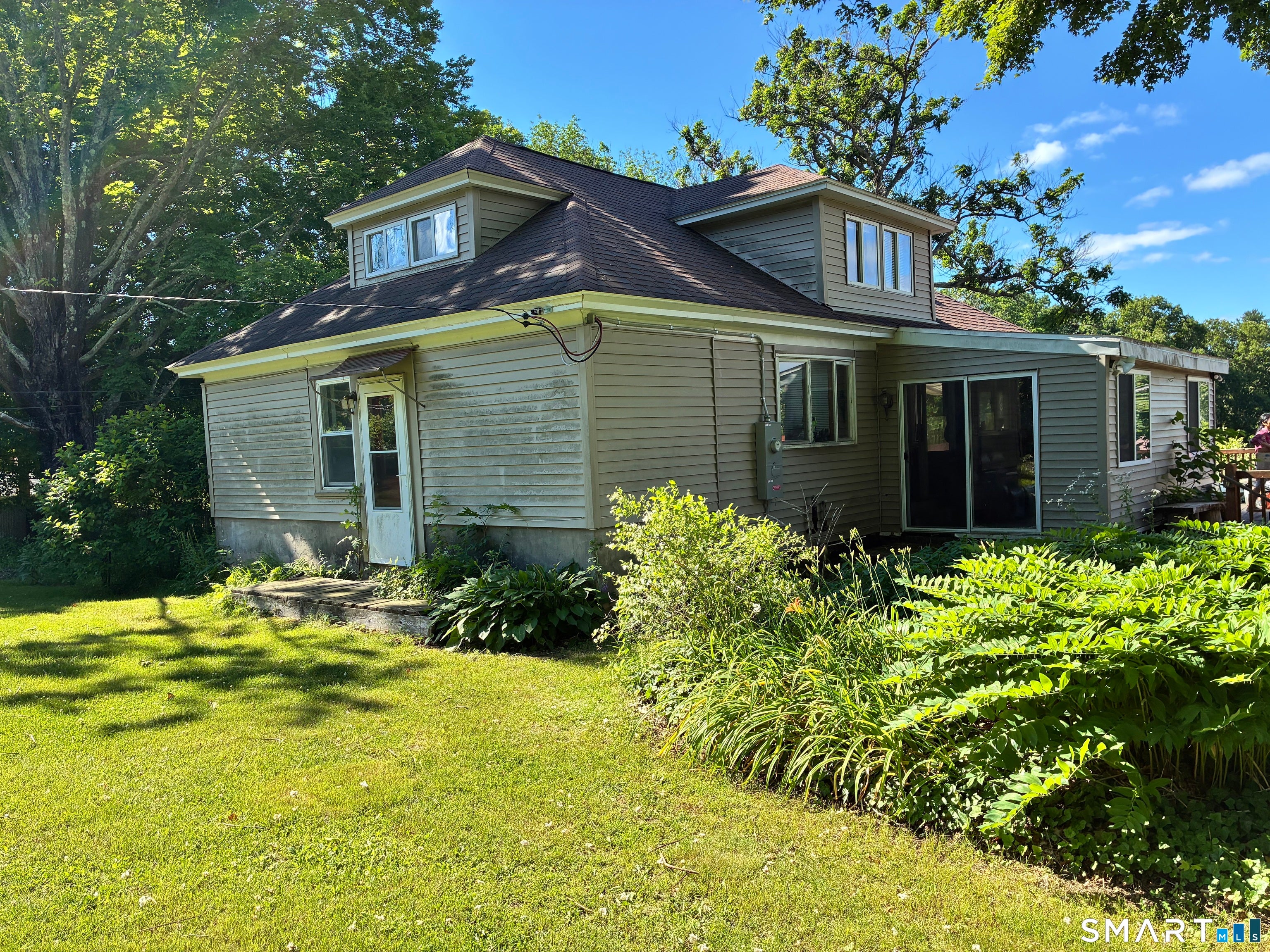 514 Mashamoquet Road