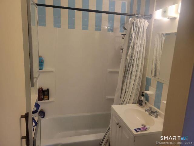 40 Owen Street APT B4