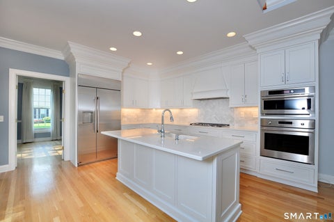 Tiny photo for 18 Cavendish Place #18, Avon, CT 06001 (MLS # 24177372)