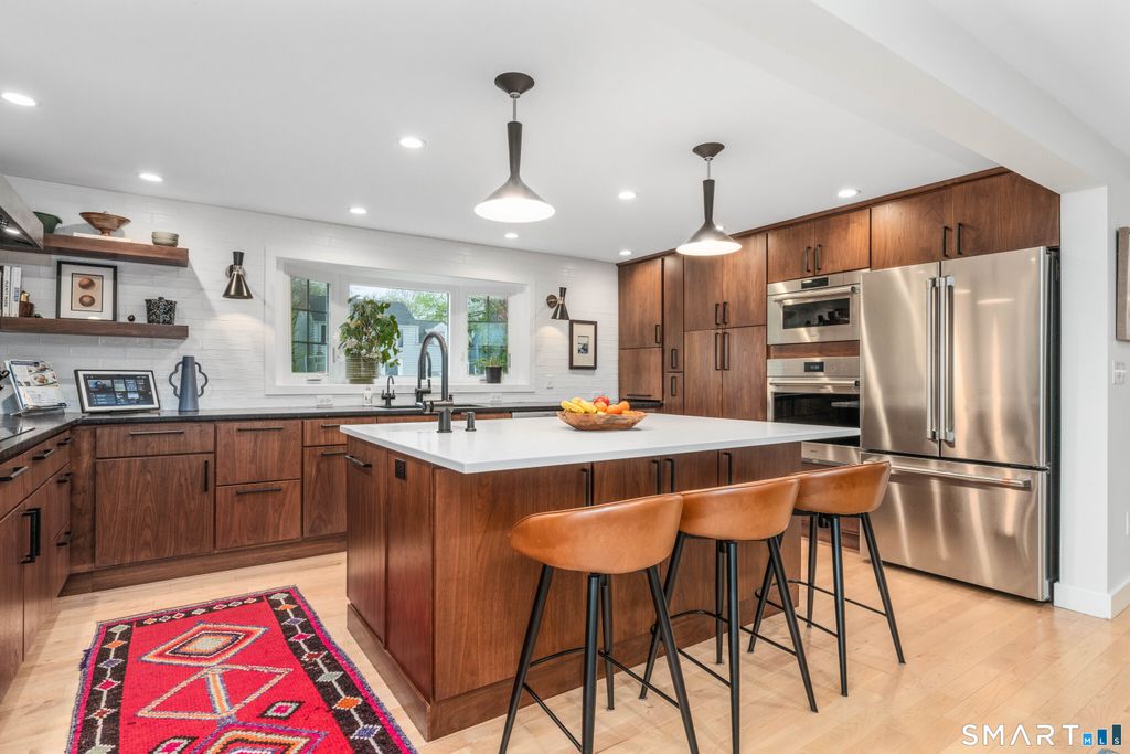 Photo of 2 Linbrook Road, West Hartford, CT 06107 (MLS # 24168179)