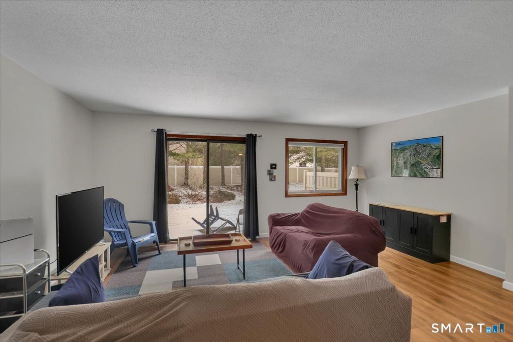 Photo of 594 E Center Street #G, Manchester, CT 06040 (MLS # 24147239)