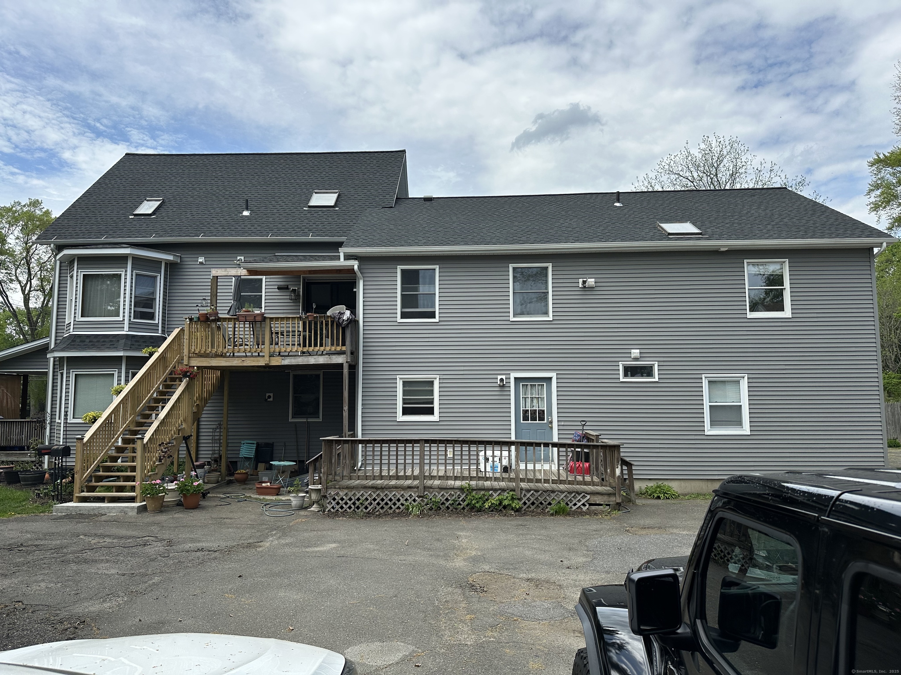 74 Grassy Plain Street