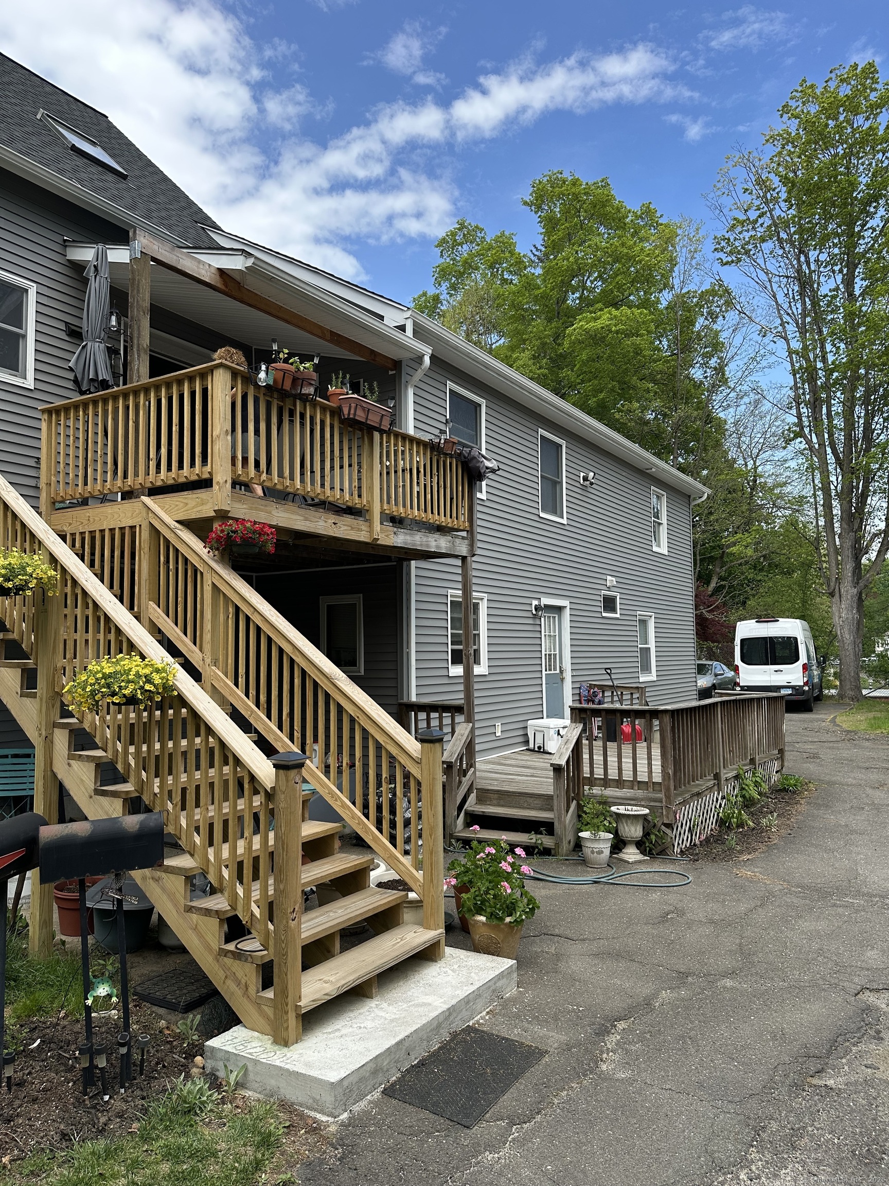 74 Grassy Plain Street
