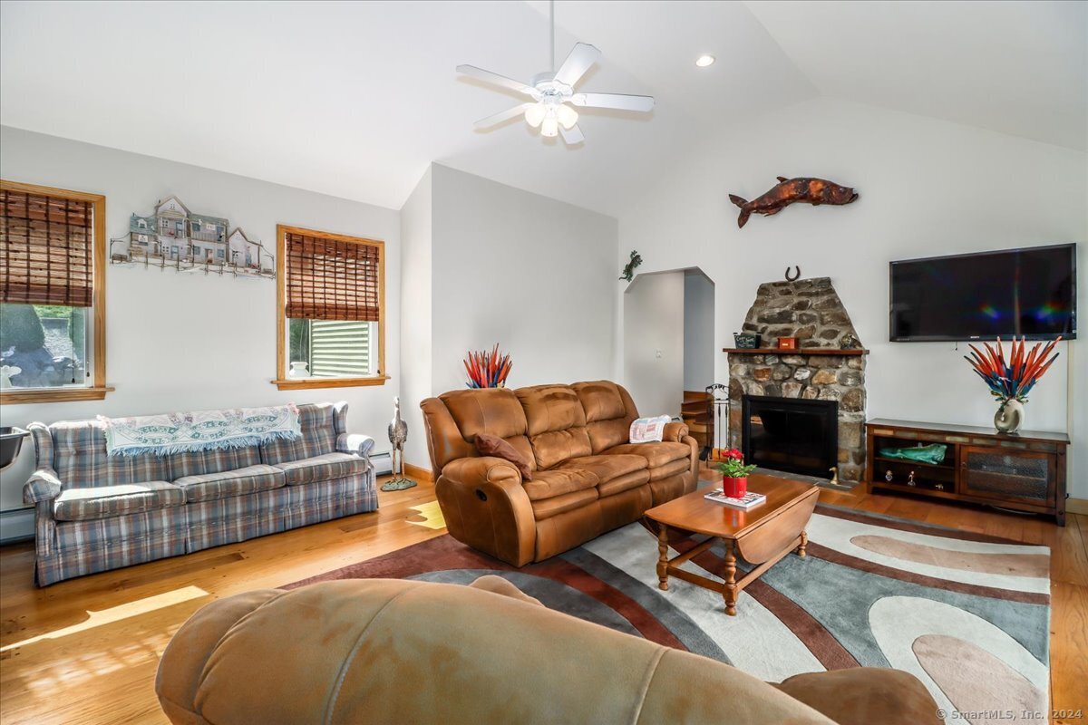 14 Candlewood Lake Road, New Milford, Connecticut image 8