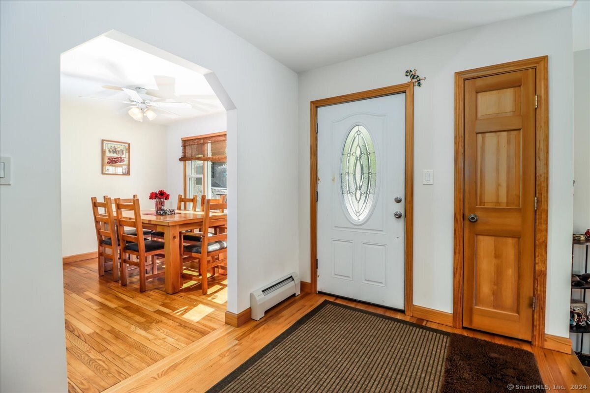 14 Candlewood Lake Road, New Milford, Connecticut image 9