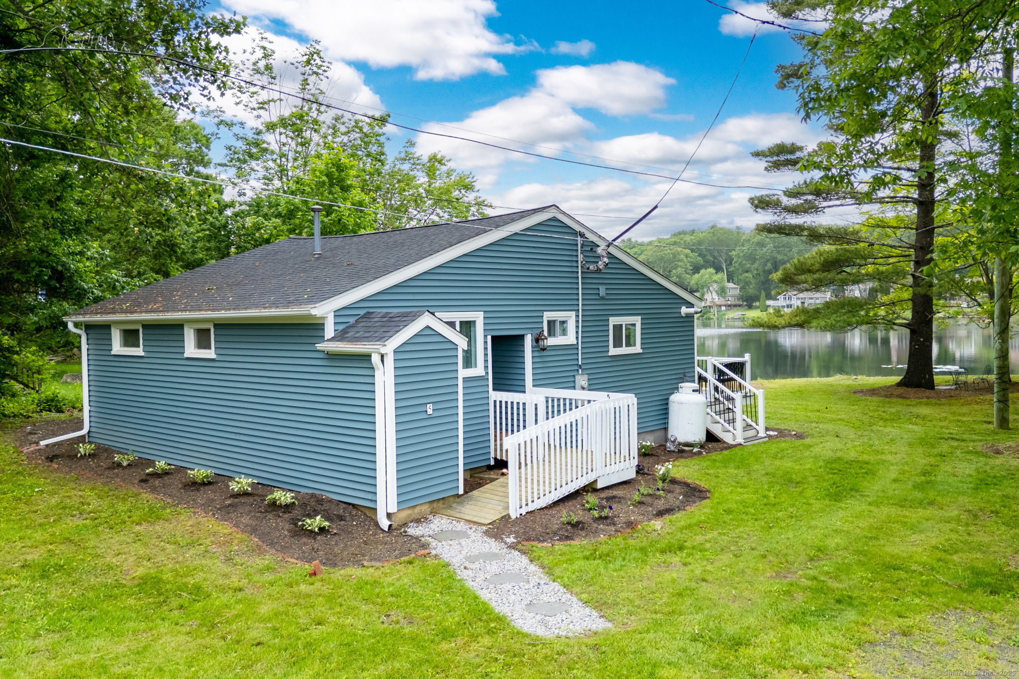 5 Lake Point