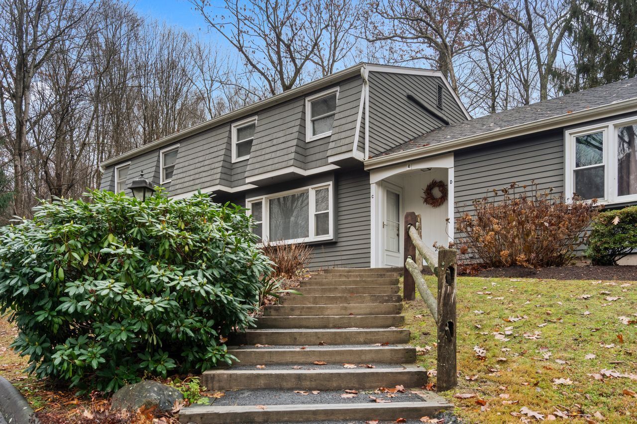 20 Comstock Avenue APT 4C