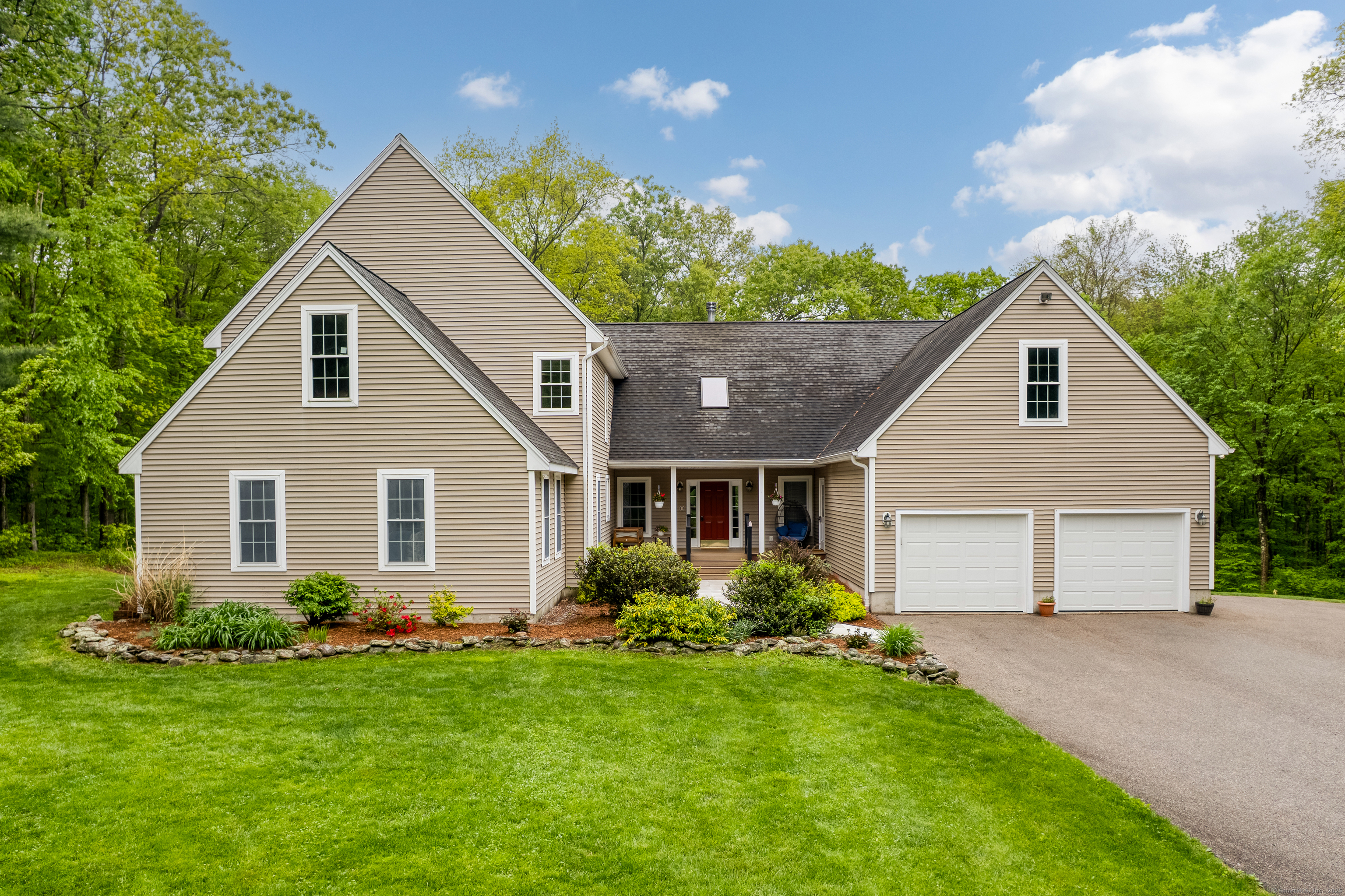 Property for Sale at Jones Hollow Road, Marlborough, Connecticut - Bedrooms: 7 
Bathrooms: 5 
Rooms: 13  - $1,100,000