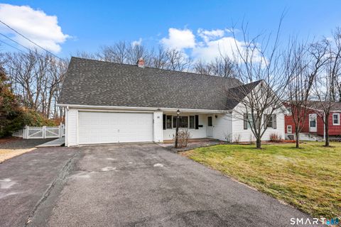 16 Chestnut Lane West Hartford CT 06110