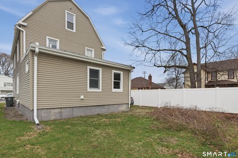 Tiny photo for 1009 E Broadway, Milford, CT 06460 (MLS # 24163996)
