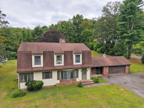 194 Carter Road Plymouth CT 06782