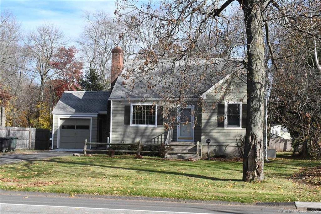 Rental Property at 509 North Street, Milford, Connecticut - Bedrooms: 3 
Bathrooms: 2 
Rooms: 7  - $3,200 MO.