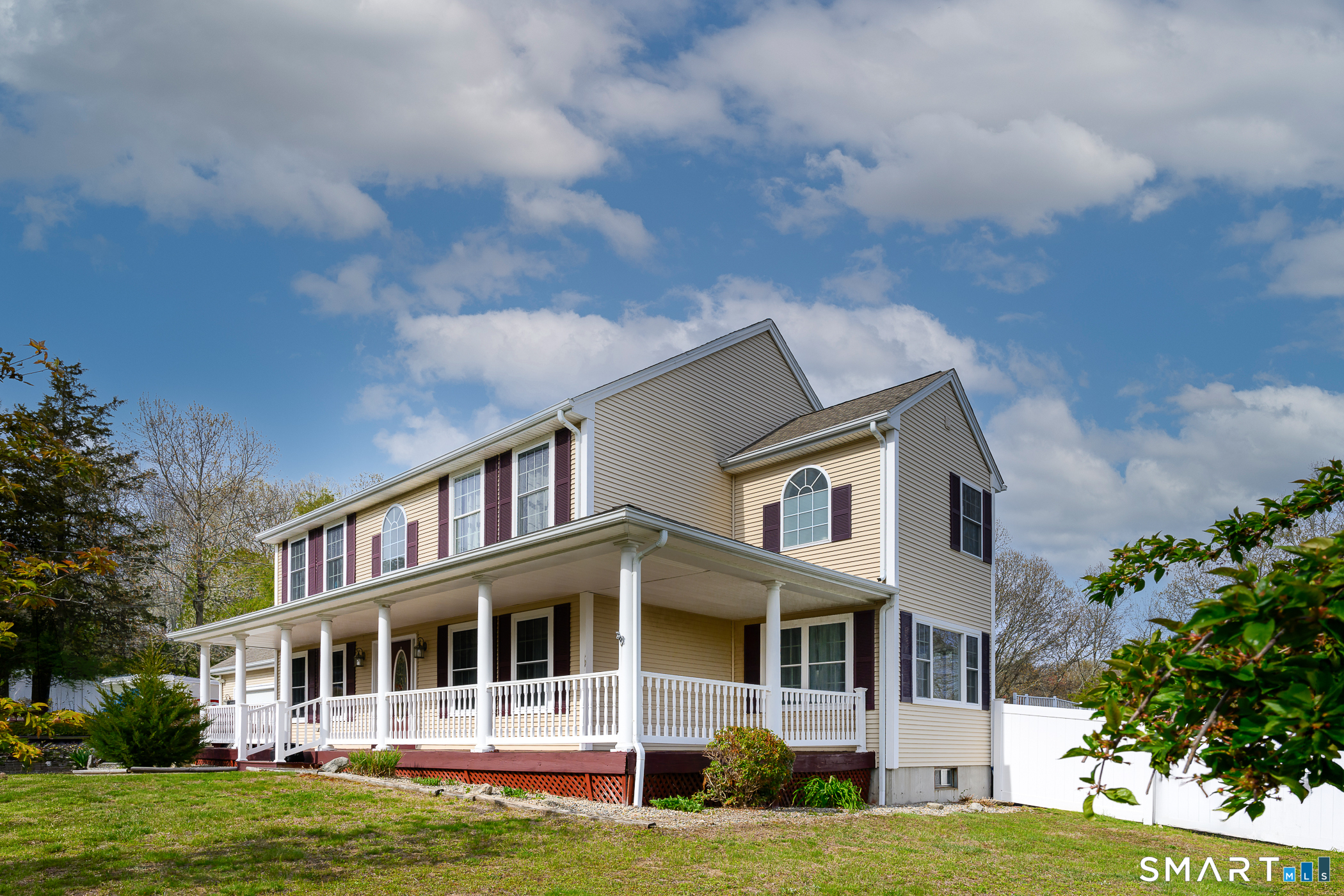 63 Pautipaug Hill Road