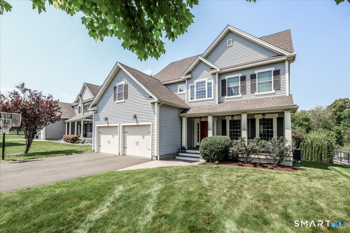 16 Fieldstone Lane