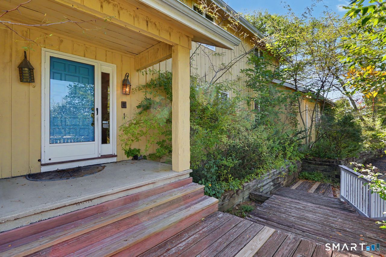266 Ridgebury Road