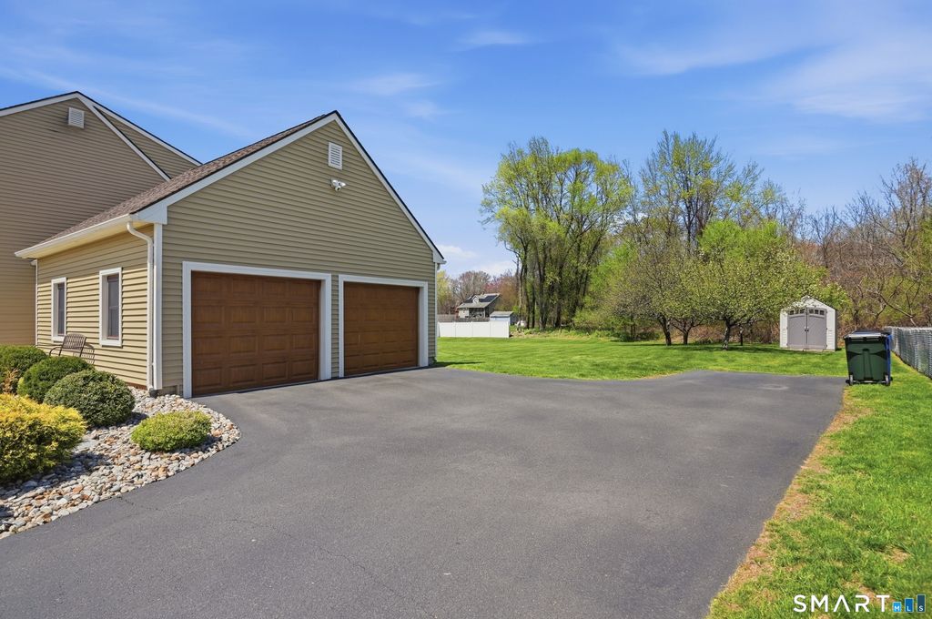 Photo of 17 Melody Lane, East Hartford, CT 06118 (MLS # 24170107)