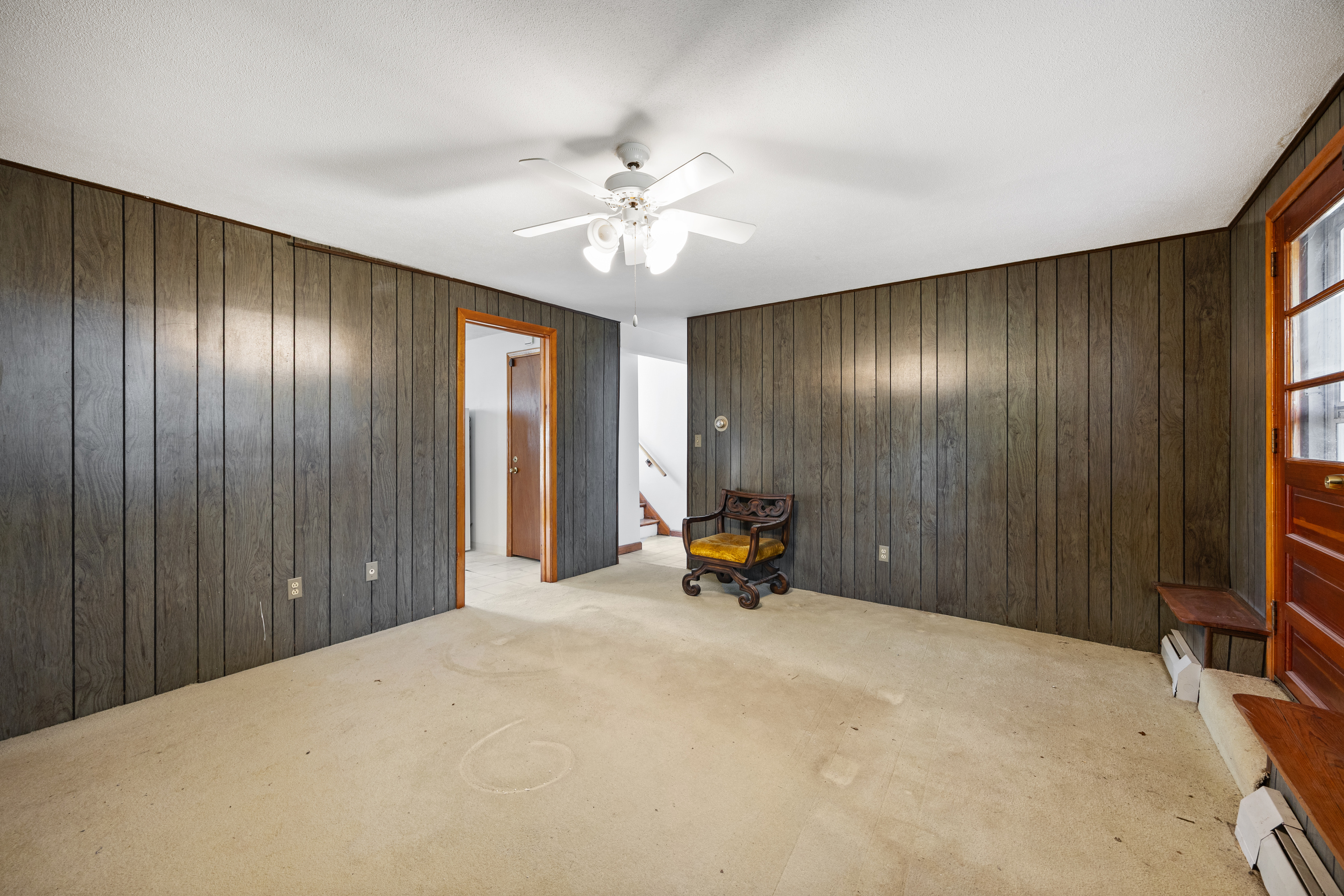 Wethersfield, Connecticut 06109, United States, 3 Bedrooms Bedrooms, ,2 BathroomsBathrooms,Residential,Active,242027