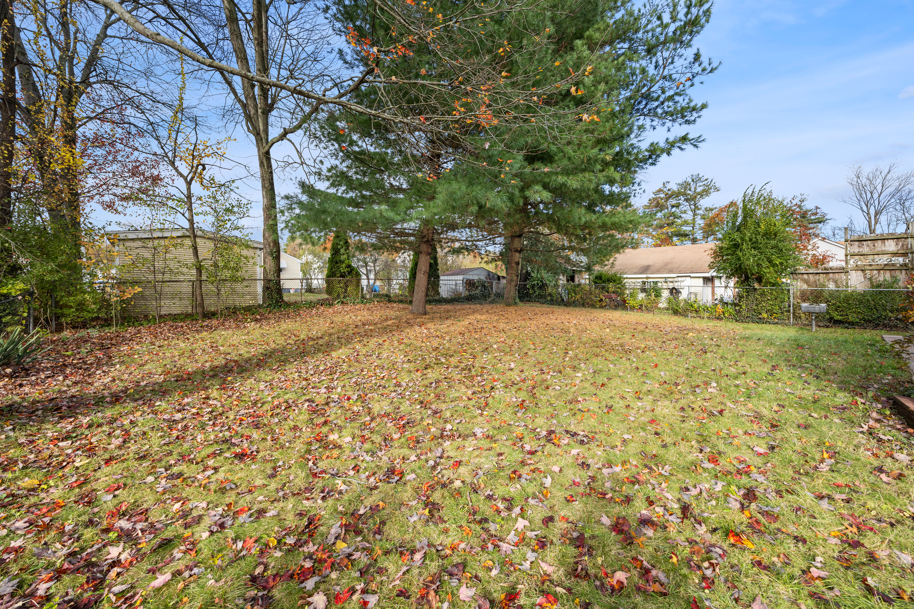 Wethersfield, Connecticut 06109, United States, 3 Bedrooms Bedrooms, ,2 BathroomsBathrooms,Residential,Active,242027