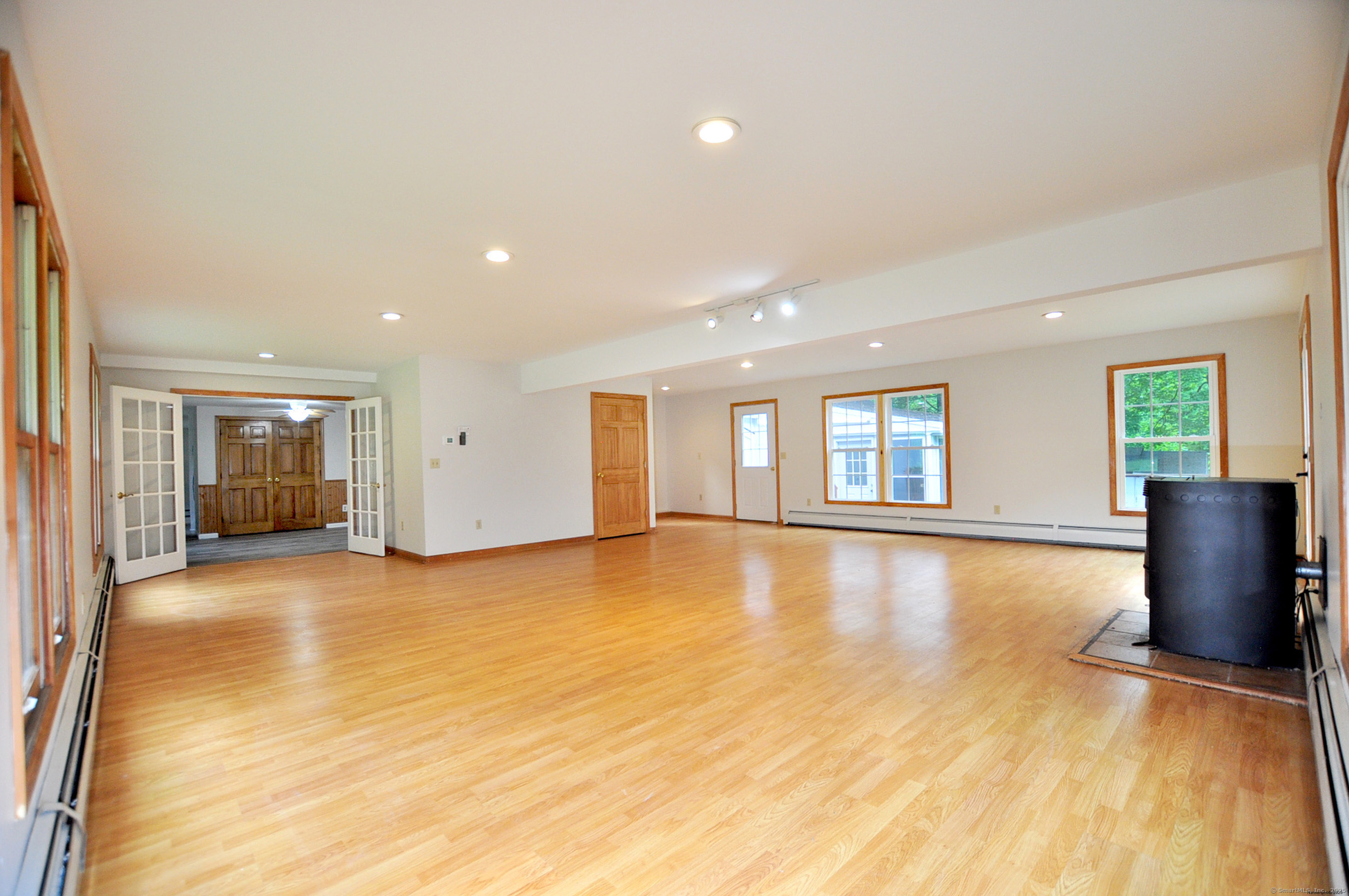 543 Kettletown Road, Southbury, Connecticut image 14