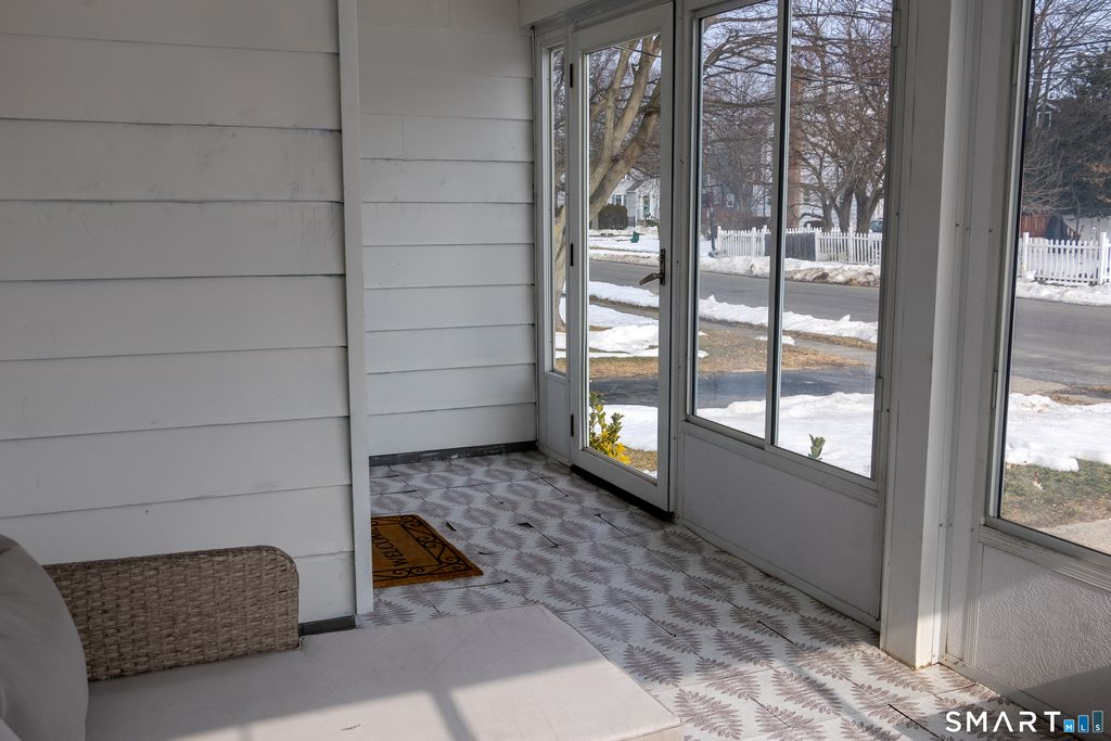 Photo of 33 Sands Place, Stratford, CT 06615 (MLS # 24151188)