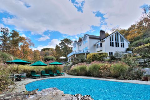 28 Old Orchard Drive Weston CT 06883
