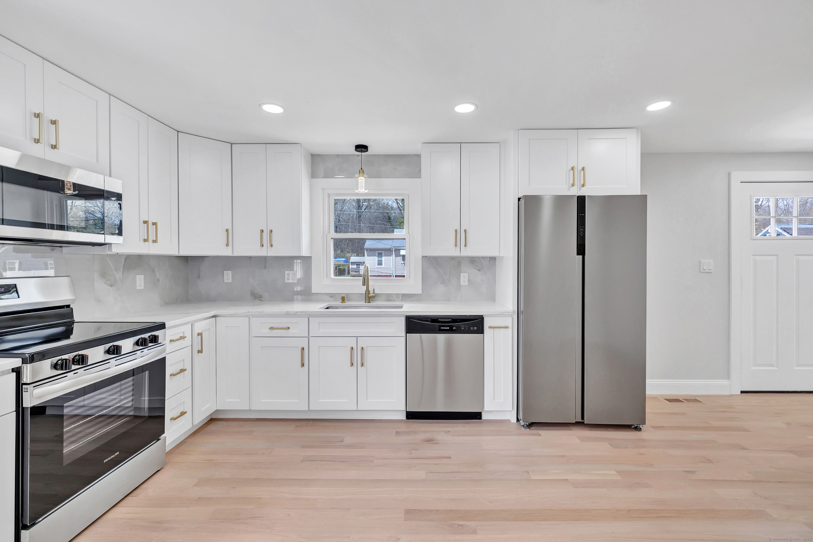 143 Valley Avenue, Bridgeport, Connecticut image 12