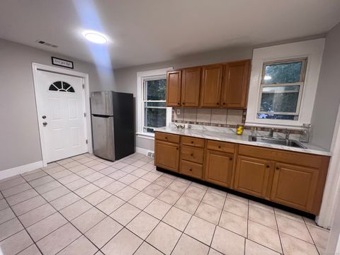 Tiny photo for 82 Ivy Street, New Haven, CT 06511 (MLS # 24132974)